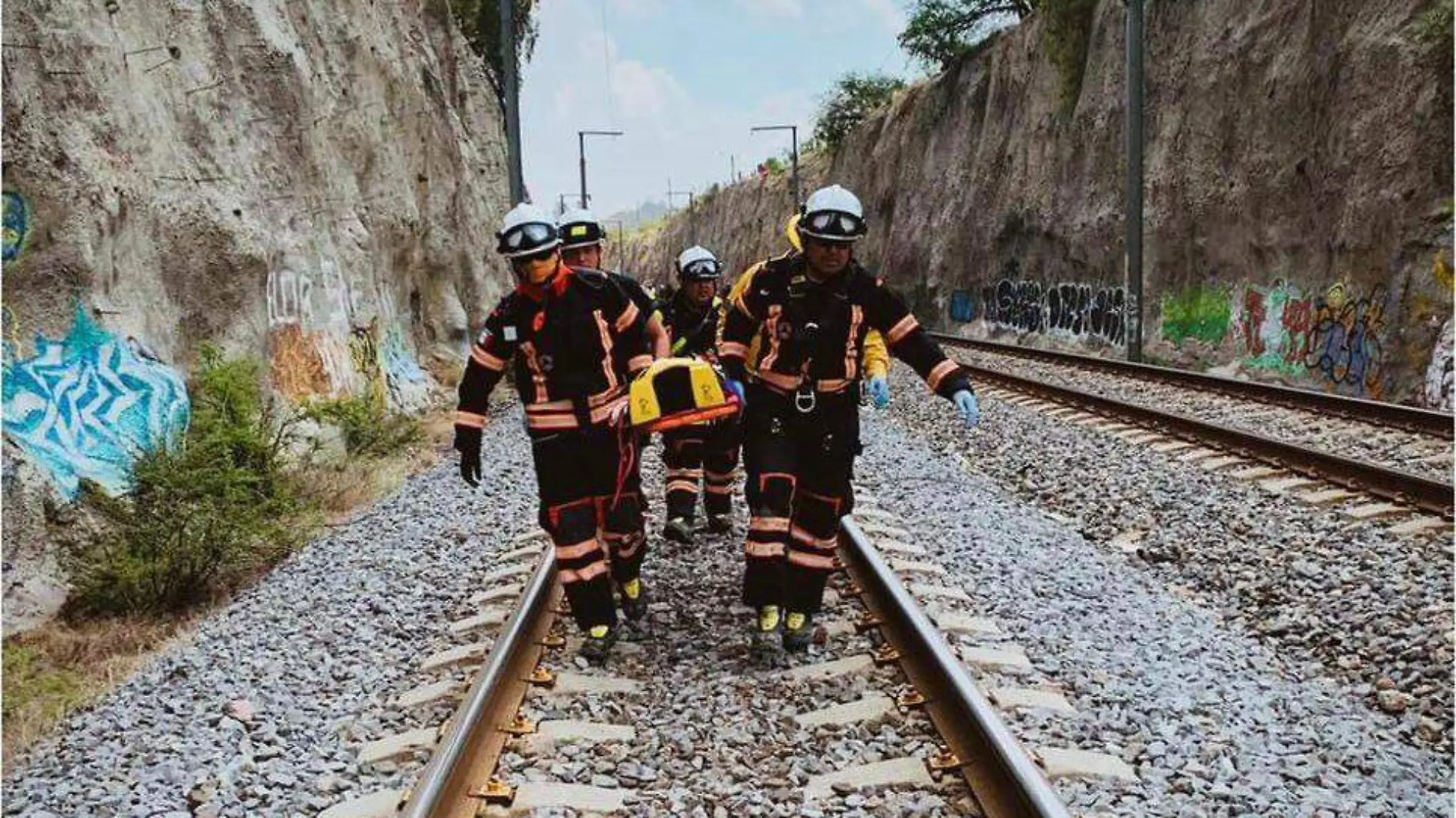 Mujer lesionada por tren